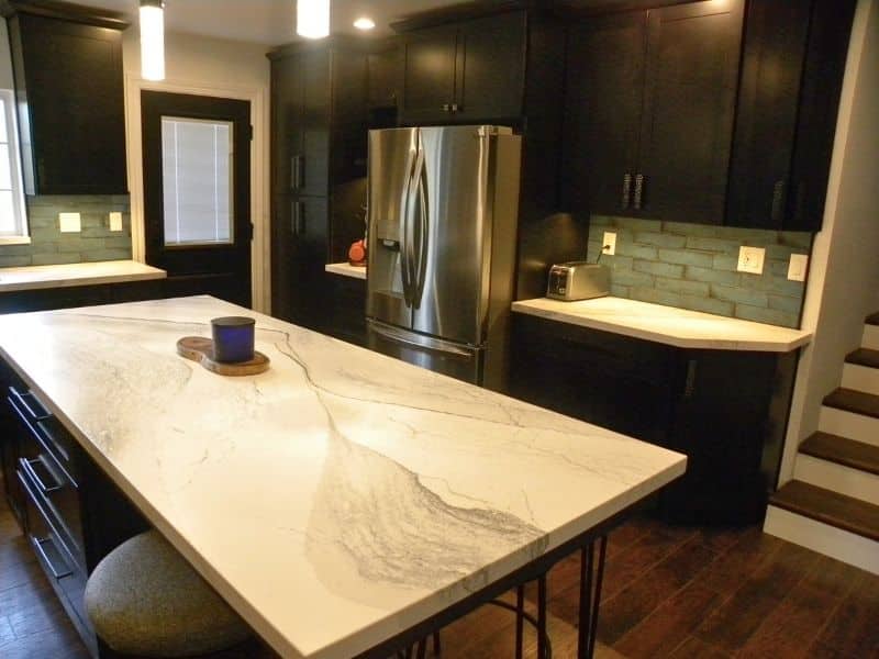 kitchen remodel in flagstaff with a large kitchen island