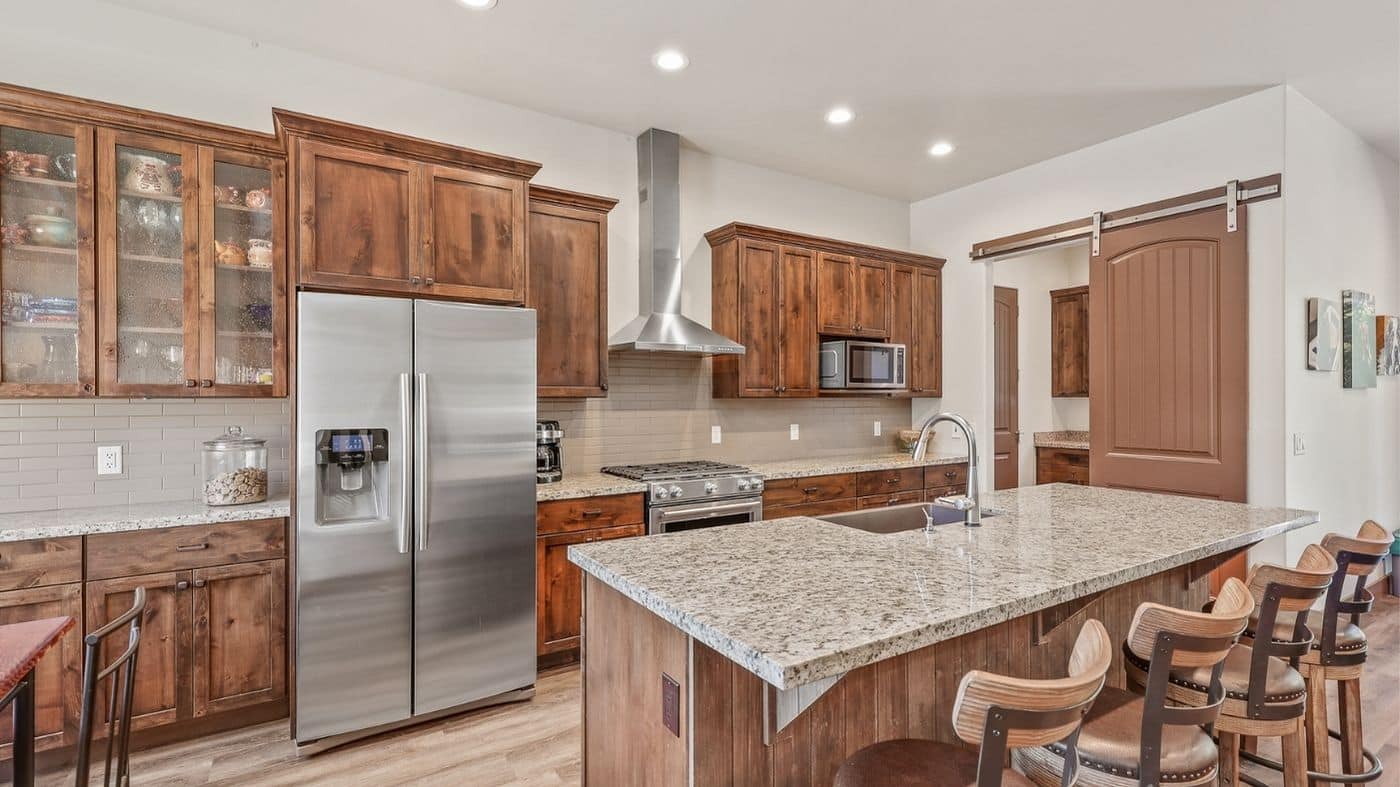 Classic Wood Kitchen Classic Wood Kitchen
